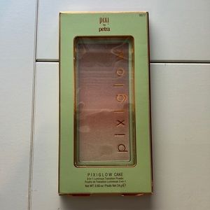 Pixi by Petra Pixiglow Cake, brand new in box, shade GildedBare Glow